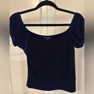 💙Betsey Johnson Velvet Top